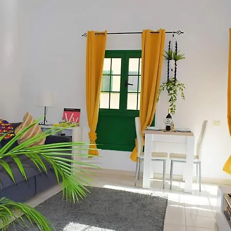 Caleta Paraiso No.17 アパート